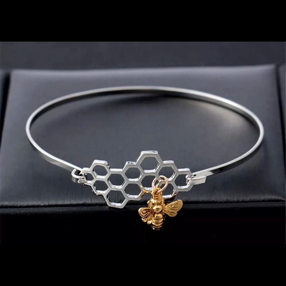 New Honeycomb Bee Charm Bracelet Boutique Find!